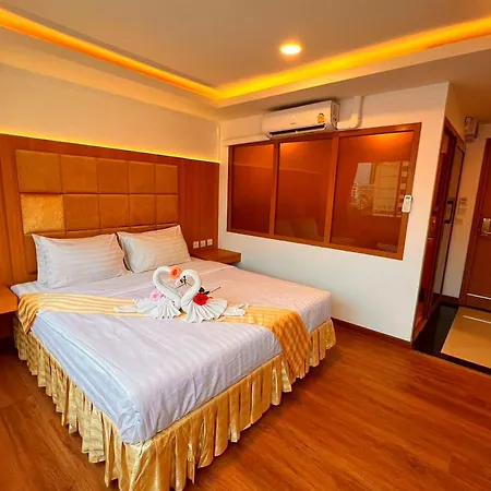 The Grand Lodge Pattaya Exterior photo